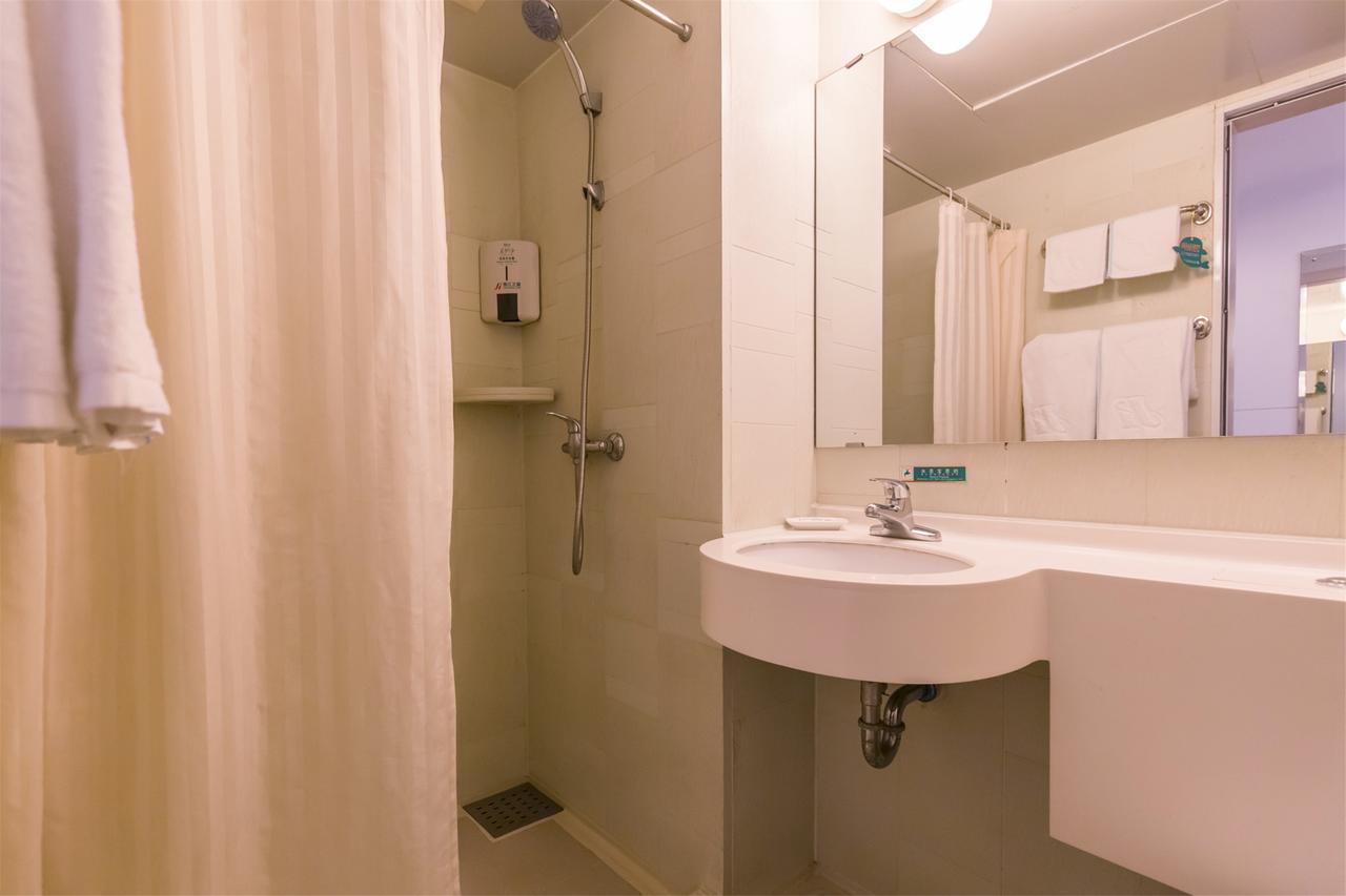Jinjiang Inn Foshan Zumiao Qinren Road Екстер'єр фото